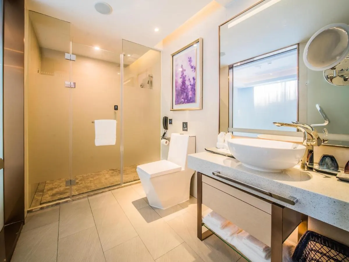 Lavande Hotels-Zhuhai Qinglv Middle Road Opera House Hotel Zhuhai